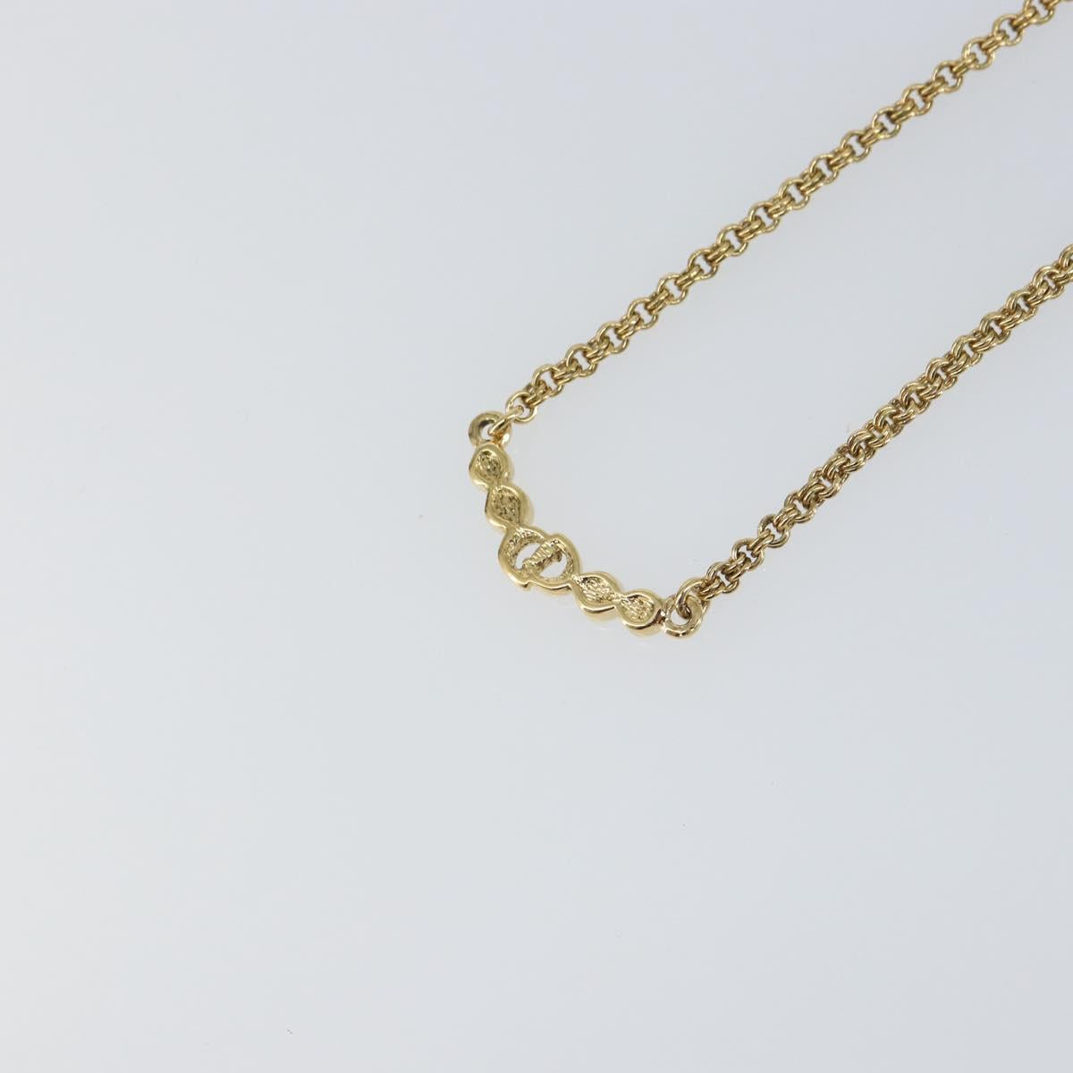 Halskette aus goldfarbenem Metall