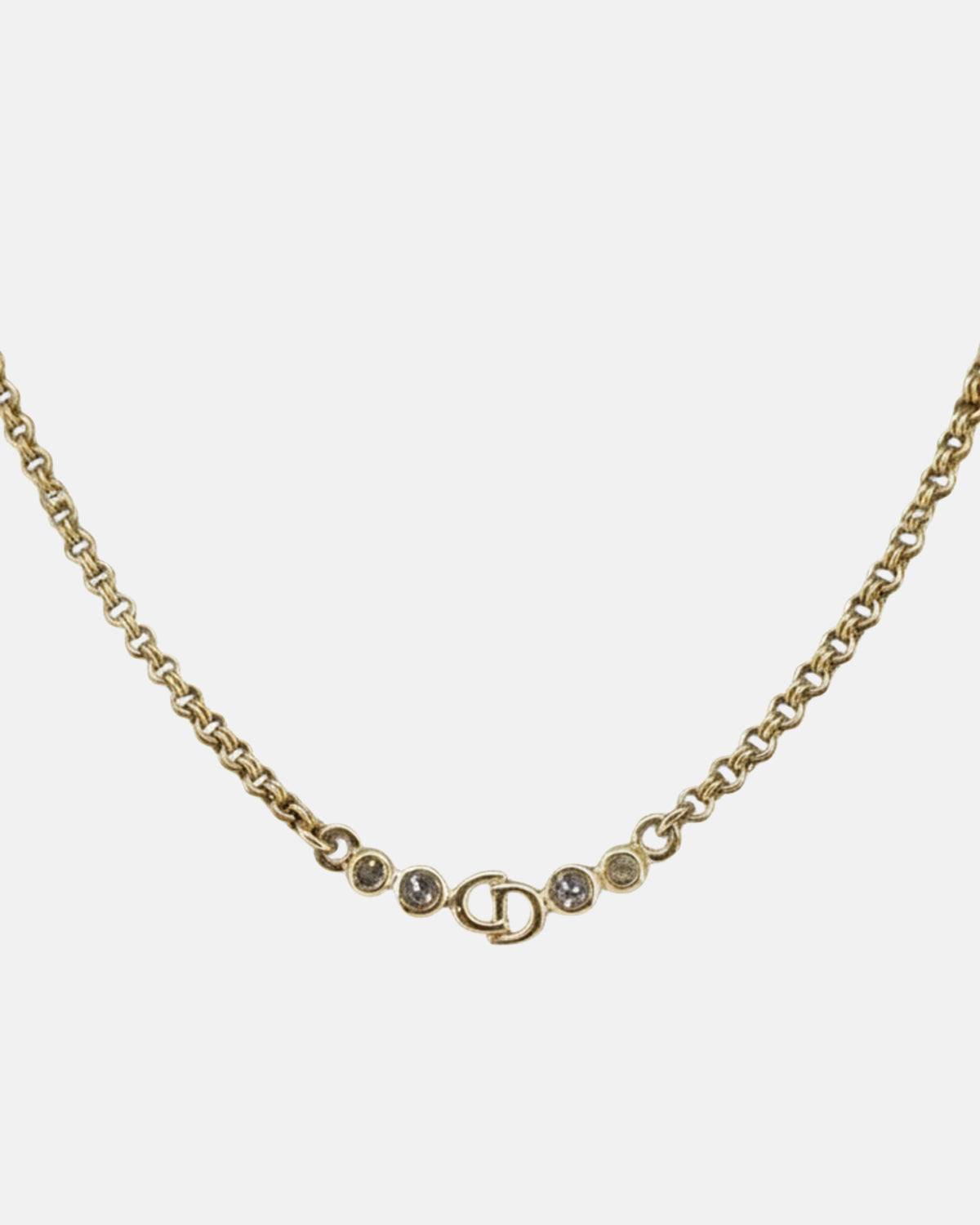 Halskette aus goldfarbenem Metall
