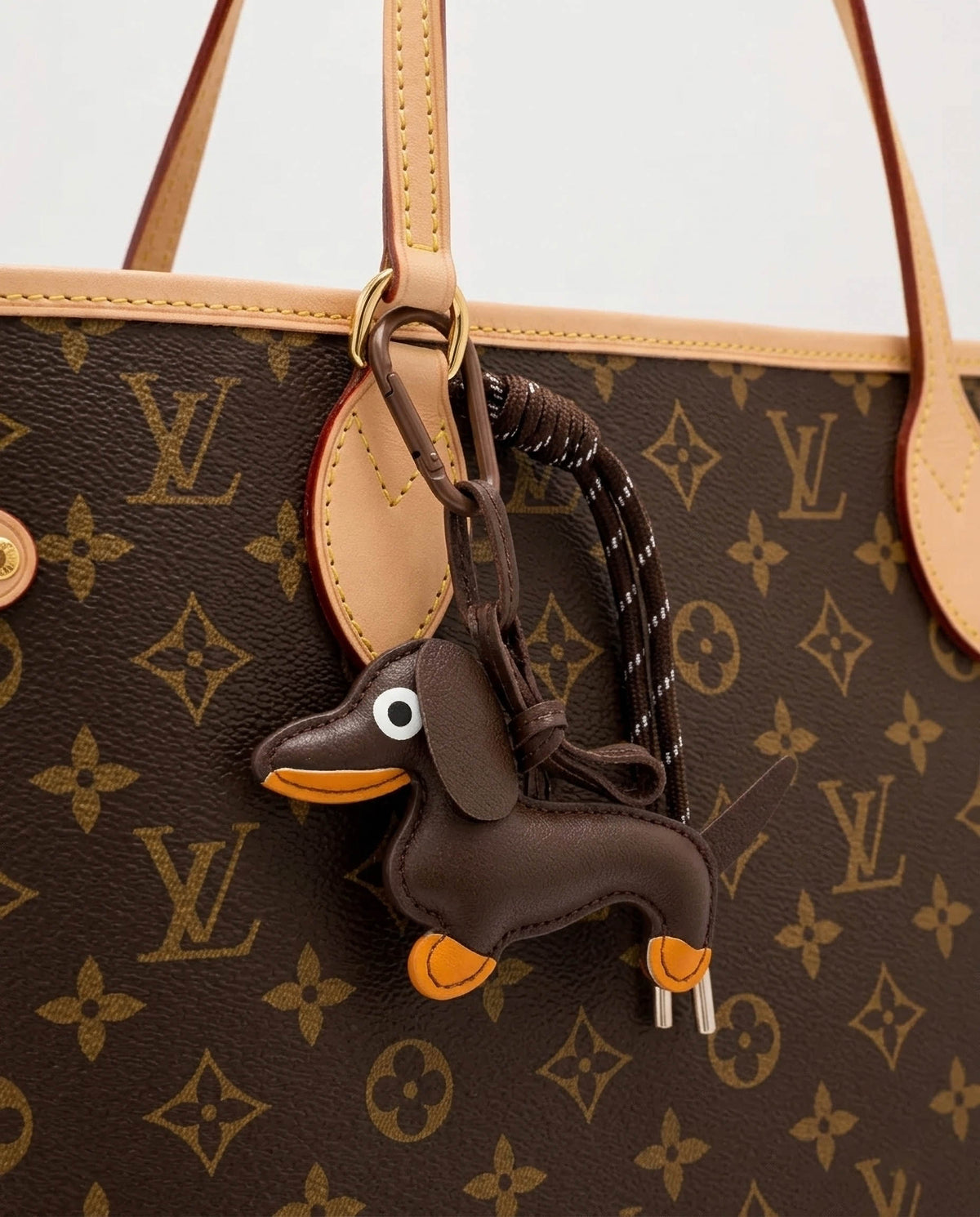 Laced Dog Bag Charm – väsksmycke