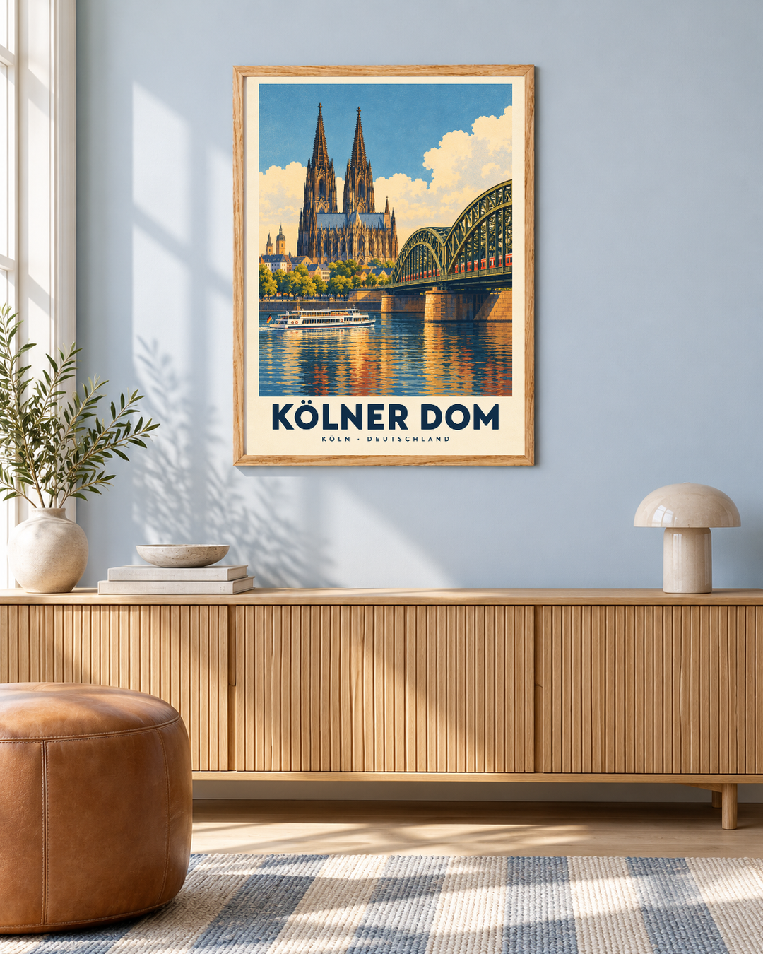 Kölner Dom från Kanva i inredd hemmiljö 1. Ram säljs separat.