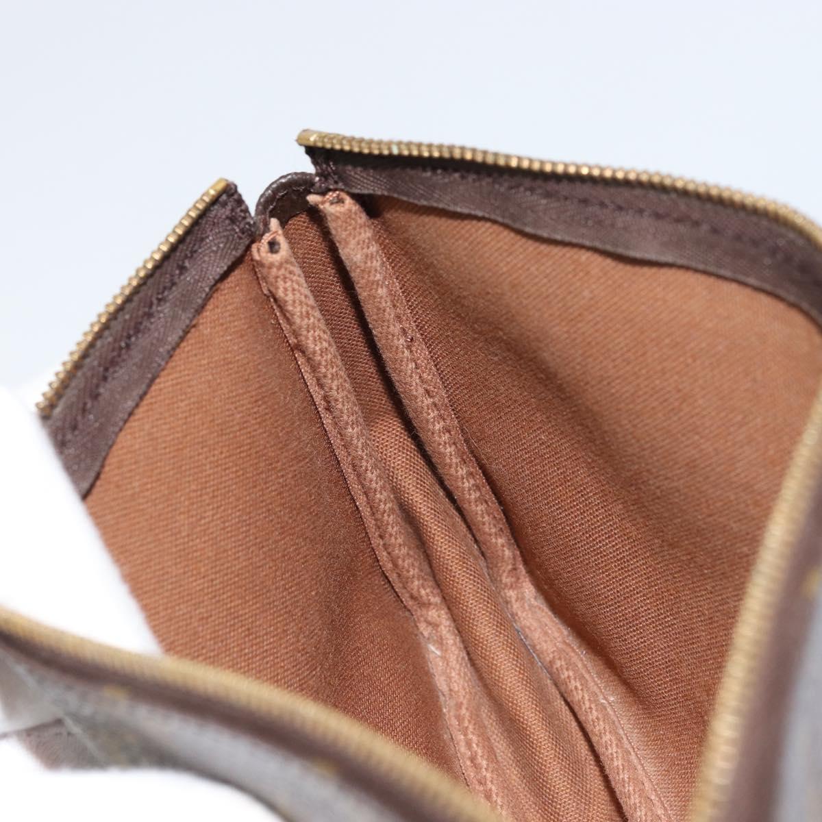 Monogram Pochette Accessoires Täschchen