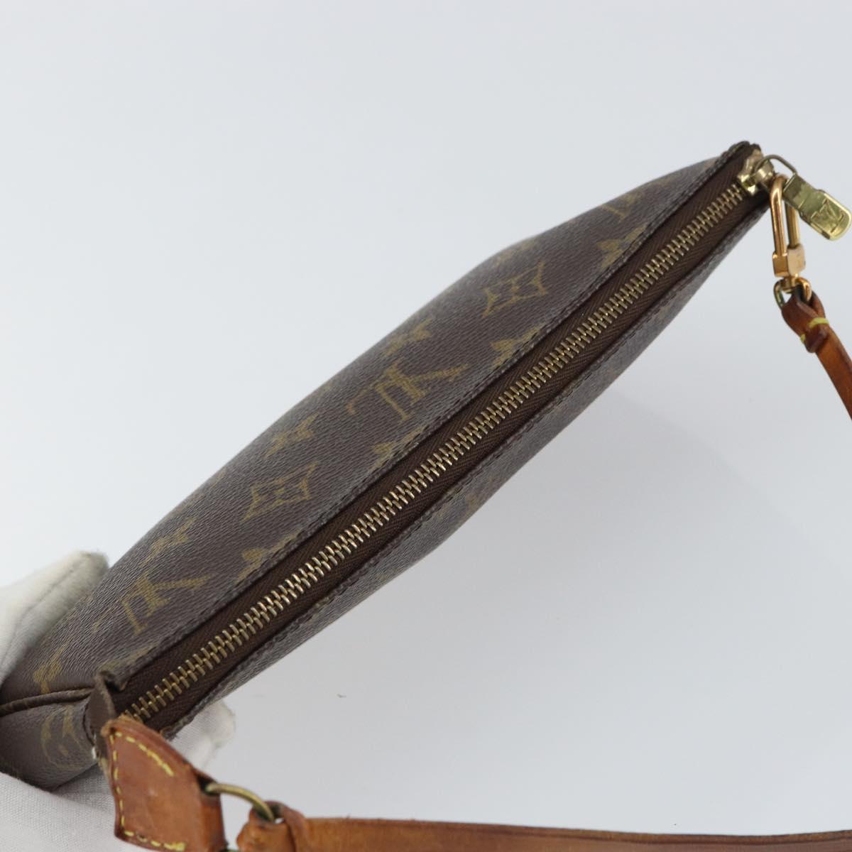 Monogram Pochette Accessoires Täschchen